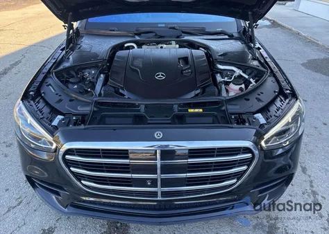 2022 Mercedes-Benz S 580 4Matic z USA, uszkodzony, nr VIN W1K6G7GB8NA100778